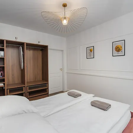 Glivia 66b Apartment *